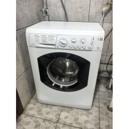 Стиральная машина Hotpoint Ariston ARSL 105